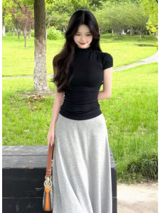 YUEZHONGWEI | Black Semi-High Collar Short Sleeve T-Shirt Women