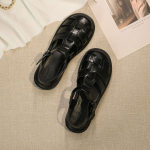 รองเท้าแตะส้นเตี้ยสไตล์โรมันหนังแท้สำหรับผู้หญิงในช่วงฤดูร้อน รองเท้าแตะแบบมีหัวรองเท้าแบบโปร่งใสแบบหนาสำหรับใส่ไปเที่ยวในชีวิตประจำวัน