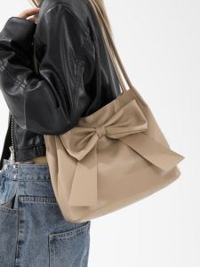 Spring 2024 Womens Large Capacity Tote Bag Commuter Shoulder Bag Fashion Handbag Sweet Lady Style Double Handle Magnetic Buckle