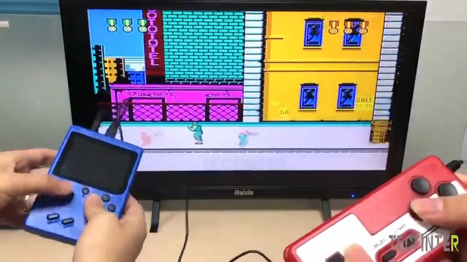 500 in 1 Built-in Games Retro Portable Handheld Video Game Console 2.4-inch Color LCD Kids Toy Game Console