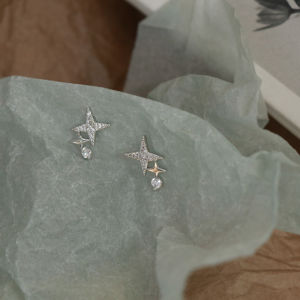 JinTing S925 Silver Star ต่างหูเข็มคู่สําหรับผู้หญิงไม่จําเป็นต้องเจาะ Minimalist Commuter Design Sense