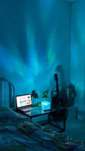 Đèn Ngủ Gợn Nước Xoay 16 Màu- Đèn Trang Trí Decor Phòng Ngủ Hiệu Ứng Sóng Biển Lung Linh Làm Quà Tặng Lãng Mạng DY2020