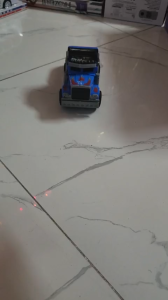Đồ chơi Toy xe đầu kéo biến hình siêu nhân chạy pin có nhạc đèn MS_YJ388-56