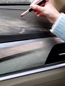 Chai Xịt Bọt Vệ Sinh Nội Thất Ô Tô Xe Hơi Đa Năng - Shuaxinbao Foam Cleaner (650ml)