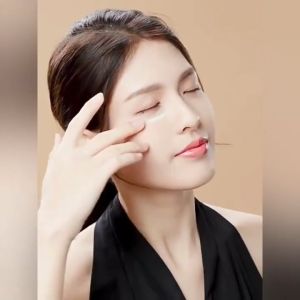 Anti-aging moisturizing cream Eye cream Eye cream Remove dark eye bags