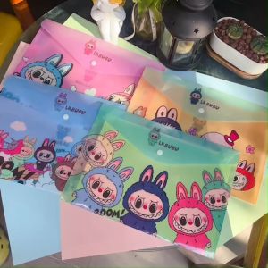 💐 แฟ้มพลาสติกใส โปร่งแสง กันน้ำ ลาย Monster ใส่เอกสาร มีกระดุมปิด ขนาด 23.5×33 cm ( ขนาด a4 )