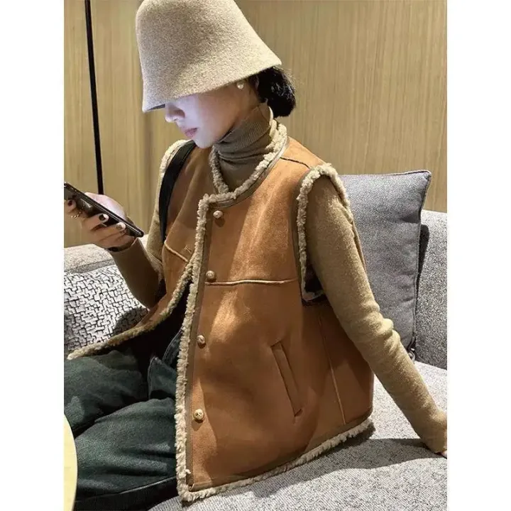 2024 Autumn Winter Sleeveless Shoulder Vest Women's Tweed Style Cropped Petite Horse Clip Suit Coat Backless Vest