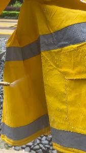 ชุดกันฝนแบบหนา ชุดกันฝน เสื้อกันฝน รุ่น หมวกติดเสื้อ เสื้อกันฝนมอเตอร์ไซค์ผู้ชายผู้หญิง เสื้อกันฝนสองชิ้น