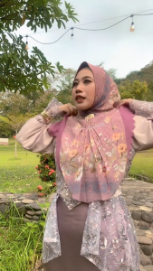Olieve Hijabs Hudy Naomi Arunika Hijab Instan Nyaman Adem Simpel Khimar Kerudung Muslim Wanita Malay Pad Lembut Panjang Variasi Ceruty Motif Dua Sisi Bahan Jersey Knit Mamosa Desain Ped Malay