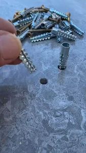 ส่งไวจากไทยเดือยเหล็ก+สกรู เดือยอิฐมวลเบา สําหรับงานปูน อิฐมวลเบา 10 ชุด (เดือย+สกรู)