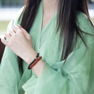 Natural Frankincense Chinese Style Bracelet Baoshan Nanhong Womens New 2024 Hand Chain Cloud Silk Book Original Design Jewelry