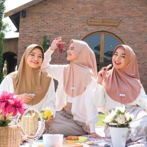 HIJAB INSTAN KEENAN BERGO HAMIDAH SIZE M