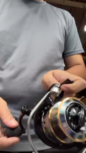 Fishing Reel HE500-7000 5.2:1 Gear Ratio Alloy Spinning Fishing Reel Portable Spinning Reel