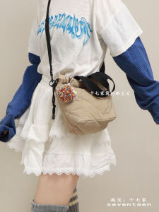 Casual Versatile Diamond Stitch Bucket Shape Crossbody Bag Womens Handheld 2024 Autumn New Fashion Nylon Youth Daily Use