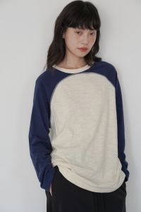 EIGHTHMONTH Womens Loose Long Sleeve Color Block T-Shirt Slimming Base Shirt Top for Autumn Winter Fashion Casual Wear