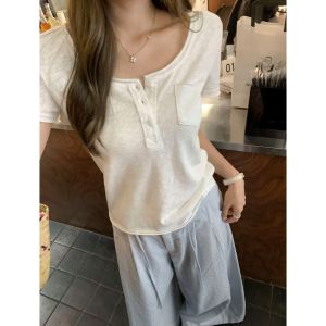 Áo Thun Cổ U Kiểu Hàn Quốc Giúp Gọn Đỏng