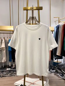 เสื้อยืดแขนสั้นผู้หญิงฤดูร้อนปักลายหัวใจนุ่มสบายๆ สไตล์เกาหลีหลวมๆ เสื้อชั้นในสีพื้นสำหรับใส่ทำงาน