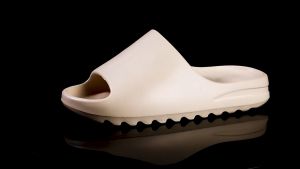 VFASION รองเท้าแตะ พื้นรองเท้าหนานุ่มสบายเหมือนเหยียบย่ำ สามารถสวมใส่ในบ้านและนอกบ้านได