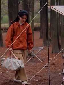 ชุดเซตเเคมป์ปิ้ง โต๊ะแคมป์ปิ้ง โต๊ะสนาม ม้วนเก็บได้ เเถมกระเป๋า โครงเหล็ก พับเก็บได้ กลางแจ้ง ในร่ม แคมป์ปิ้งปิกนิก พกพาสะดวก จัดส่งไว ชุดของ: 2 รสชื่อ (ต้น)