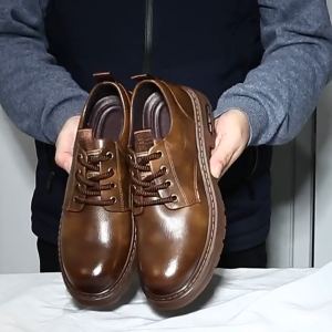 Mens leather shoes British business formal shoes new soft-soled work shoes casual shoes mens genuine leather lace-up shoes