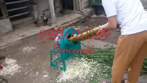 Dao 40cm gắn máy băm chuối mịn  được làm từ nhíp cán