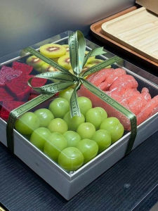 AMW | Four-section Fresh Fruit Box Disposable