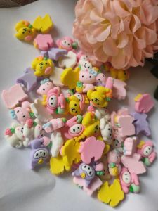 50 pcs Bahan clay sanrio pegang buah boneka berkat