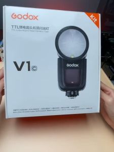 Godox V1 Speedlight Flash Light TTL HSS 1/8000s Li-ion Battery Speedlite Flash With Round Filter As Gift for Canon / For Sony / For Nikon / For Fujifilm / For Olymplus