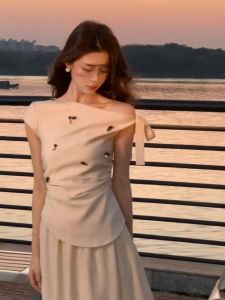 VKSOD | ชุดสองชิ้นคอตั้งไหล่ดีไซน์สลิมฟิตเอวสูง ชุดกระโปรงยาวคลุมเข่า ชุดแฟชั่นฤดูร้อนสำหรับผู้หญิง