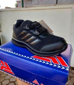 Sepatu sekolah anak perempuan laki-laki/sepatu sekolah slip-on gesper