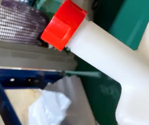 ถังน้ำมัน 3WF คละสี สำหรับเครื่องพ่นปุ๋ย / เครื่องหว่านปุ๋ย 2 จังหวะ