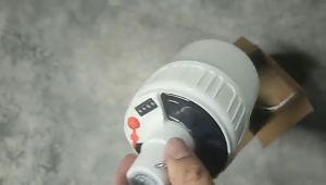 Bóng đèn năng lượng mặt trời tích điện siêu sáng kèm remote điều khiển Bóng đèn LED siêu sáng có điều khiển từ xa chiếu 360 độ - BUM STORE