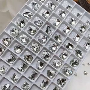 K9 Clear Diamond Crystal White 1 Piece Nail Rhinestone 3D Nails Art Jewelry Decorations 美甲饰品透明大钻尖底超闪歪心斧头水滴肥方蝴蝶白钻指甲配饰