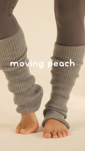 Moving Peach Cashmere Winter Dance Leg Warmers Footless Long Socks Wool Knitted Stirrup Socks Leg Warmers for Women Ballet Dance Yoga Daily Wear