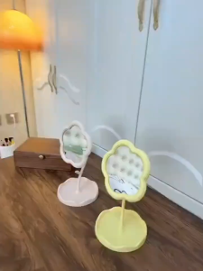 1Pcs Flower Shaped Mirror Decorative Mirrors Makeup Mirror With Jewelry Hair Accessories Tray Tabletop Mirror Home Decor