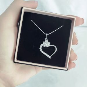 SO SEOUL Amora Open Heart with Dainty Flower Diamond Simulant Cubic Zirconia Pendant Chain Necklace
