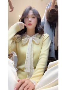 Áo Len Dệt Kim Dài Tay Kiểu Pháp Thanh Lịch Cho Nữ Mùa Thu Đông Mới Cao Cấp Ôm Vừa Vặn Cổ Tròn Ren Nơ