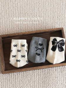 ถุงเท้าเด็กผู้หญิงฤดูหนาวแบบหนาและอบอุ่น ถุงเท้าเด็กผู้หญิงแบบครึ่งแข้งสไตล์เกาหลี ถุงเท้าเด็กผู้หญิงสำหรับฤดูใบไม้ร่วงและฤดูหนาว