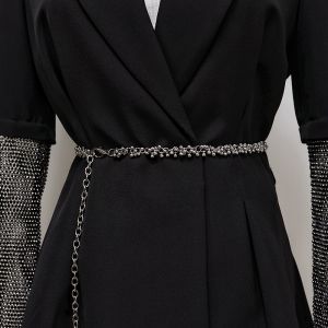 Simple Pure Color Metal Waist Chain for Women Designer Style Belted Skirts High-End Sensation New 2024 Fashion Accessory