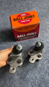 [GIÁ 1 CẶP] Rotuyn Trụ Dưới Camry 2006-2017 Thương Hiệu 555 Nhật Bản SBT172