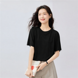 Giordano Womens Anti-Wrinkle Maintaining Shape T-Shirt round Neck Short Sleeve Loose Fit Summer Top Easy to Manage Drapey Style