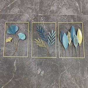 กรอบรูปใบไม้ งานวัสดุโลหะ ใบไม้ตกแต่งติดผนัง ตกแต่งบ้าน ขนาด30x43cm. มี5แบบ