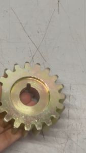 GFORCE METAL GEAR 19 / CELMER METAL GEAR 19 / METAL GEAR - Sliding Gate Pinion Gear (19T) - Durable Metal Material - Model: Celmer, G-Force