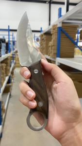 มีดในครัวเรือน มีดทำอาหาร มีดหั่น มีดเฉือน มีดอเนกประสงค์ สันหนา 4 มิล แถมซองใส่