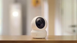 Camera IP WIFI EZVIZ H6C 5MP Color 3K - Xoay 360 Độ + Đàm Thoại 2 Chiều + Phát hiện người thú cưng + Ban đêm có màu
