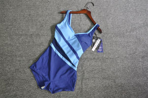 Sports One-Piece Swimsuit for Women with Chest Pad And Color Block Flat Angle Conservative Style Swimming Suits Fitness Fans