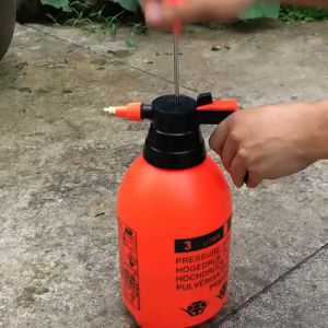 Bình Phun Nước Tưới Cây 2 Lít Điều Chỉnh Đầu Phun Tia Phun Sương Đa Năng