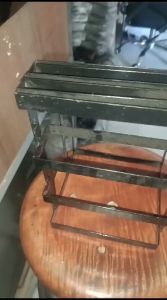 Rak Pisau Talenan Tutup Panci Wajan Gunting Multifungsi Metal Anti Karat Hitam