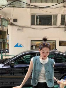 Womens Summer New Loose Versatile Sweet Spicy Retro Sleeveless Top Denim Vest Outerwear round Neck Short Length Single Button