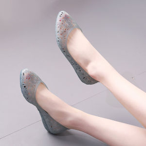 รองเท้าแตะส้นเตี้ยแบบเจาะรูสไตล์เกาหลีสำหรับผู้หญิง รองเท้าแตะแบบเจาะรูสไตล์คริสตัลแบบลำลองสำหรับเดินทางและชายหาด